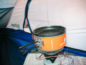 Jetboil stove with hanging kit, K2